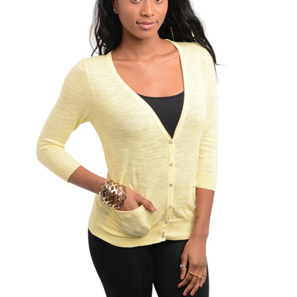 ONE LOW V-NECKLINE FRONT BUTTON CLOSURE YELLOW